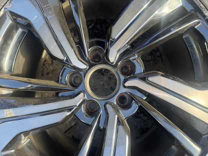 Honda Civic Mk10 17 Alloy Wheel 42700-TGN-G91 Needs Refurb + 235/45 R17 Tyre