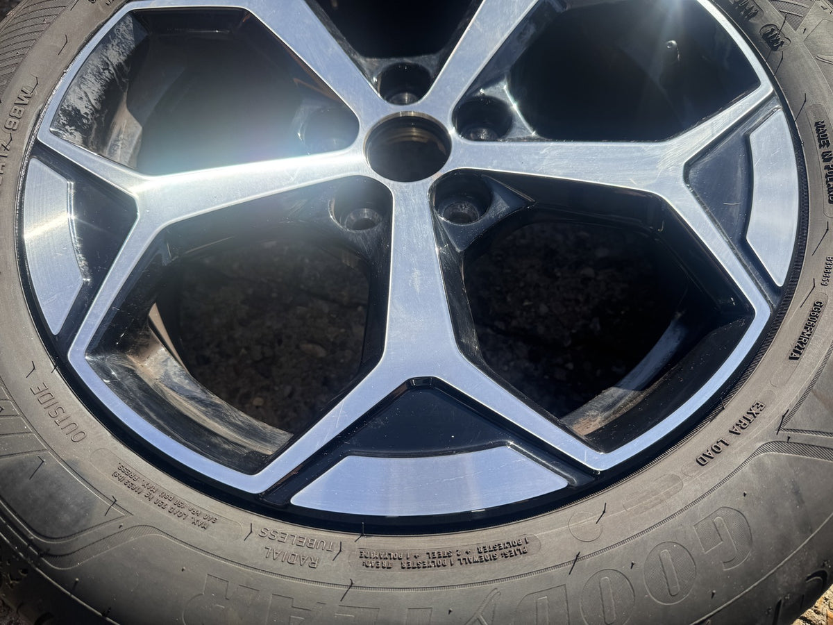 ล้อแม็ก Ford Puma 17 R1TC-1007-A1A 7J ET47.5 + ยาง Goodyear 215/55 R17 5.75mm