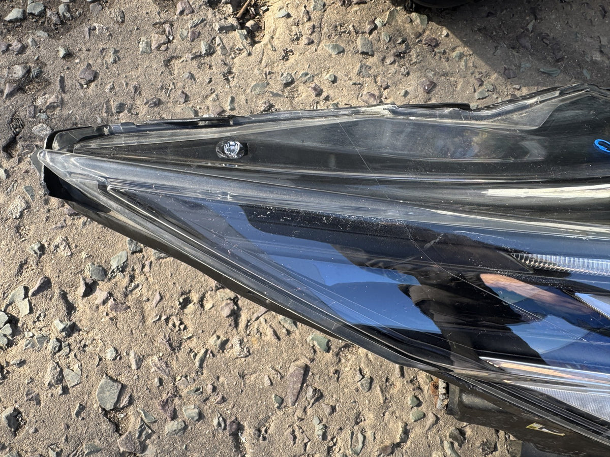 Toyota Aygo Mk2 Facelift (2018-2022) Headlight Right 99226-81017 Spares Repair