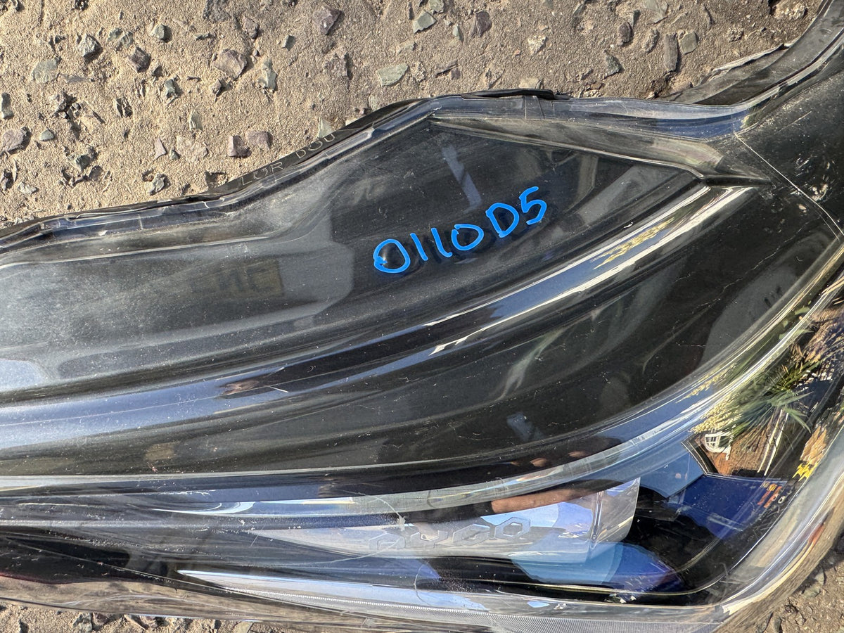 Toyota Aygo Mk2 Facelift (2018-2022) Headlight Right 99226-81017 Spares Repair
