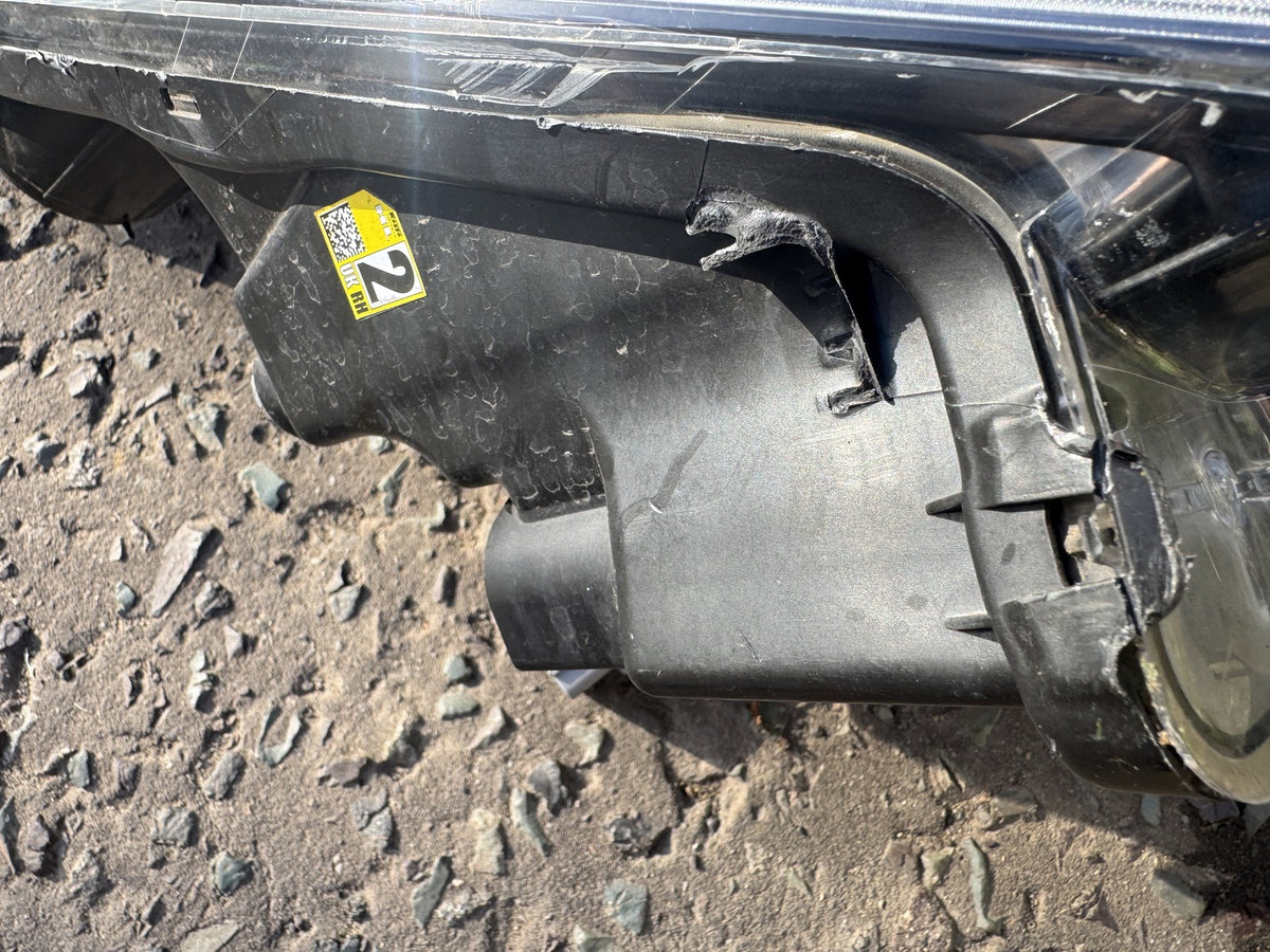 Toyota Aygo Mk2 Facelift (2018-2022) Headlight Right 99226-81017 Spares Repair