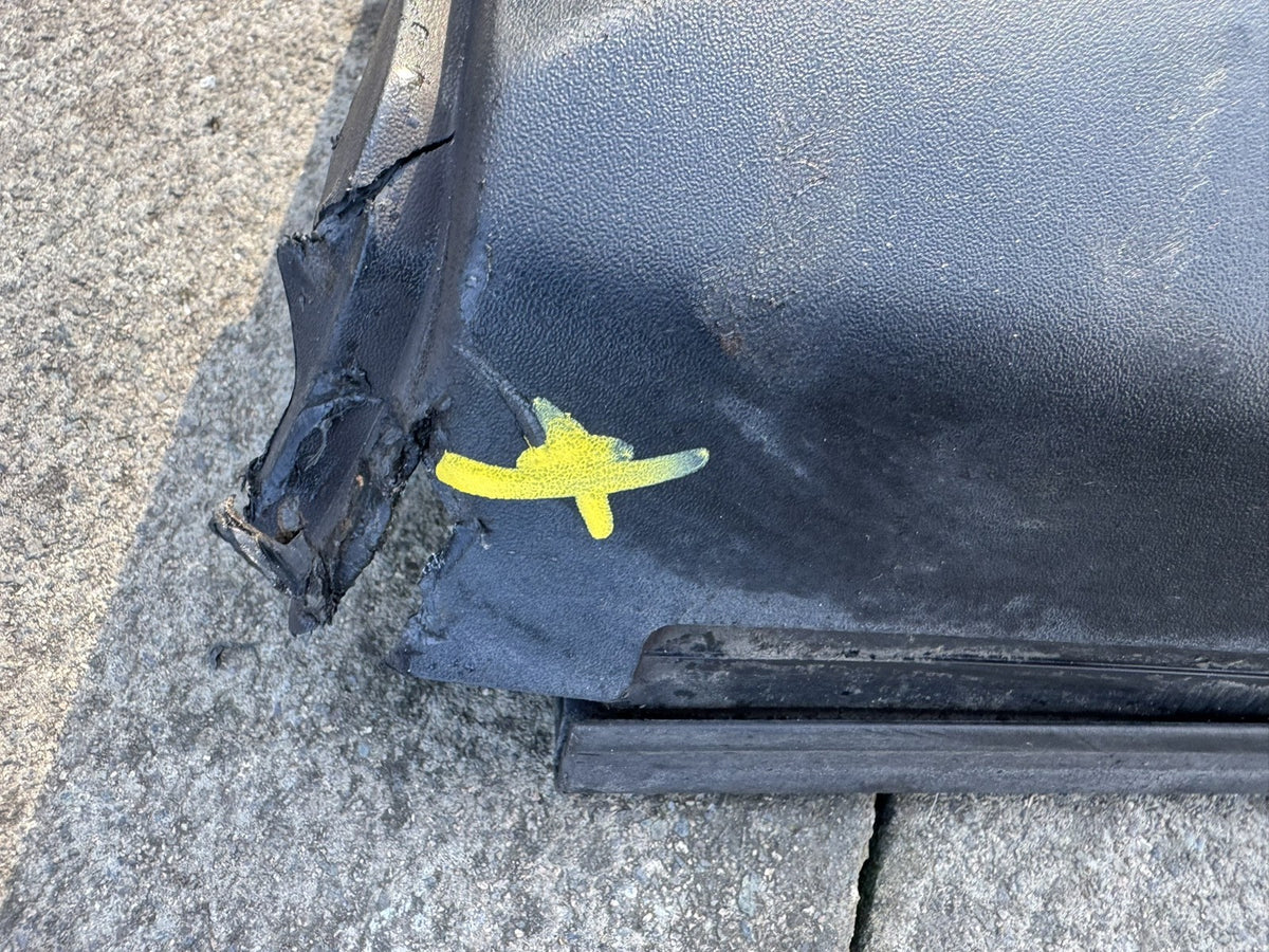 Peugeot 2008 Mk2 Rear Door Lower Moulding Left 9837637480 Spares or Repair