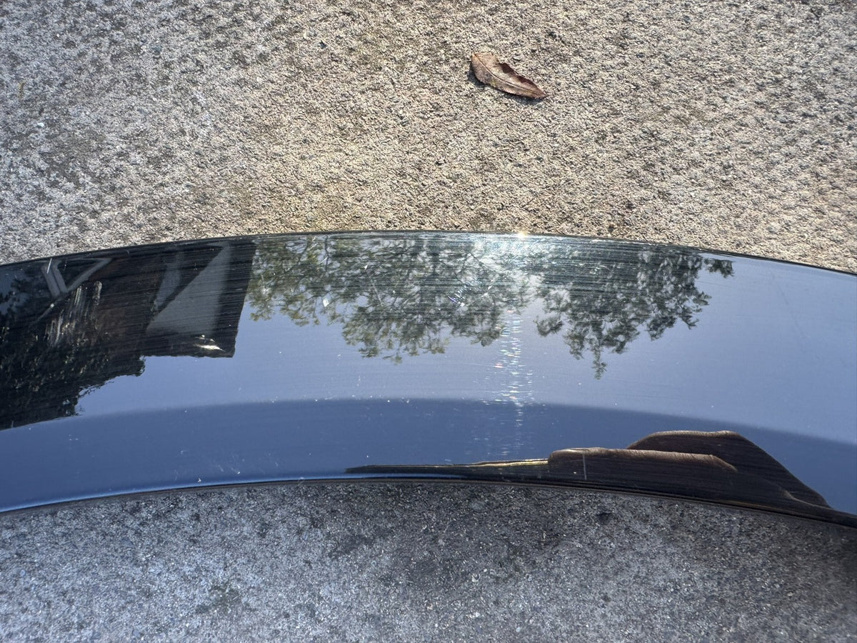 Friso da Cava de Roda Traseira Direita Preto Brilhante 8891697294 Lotus Eletre 2023-2026