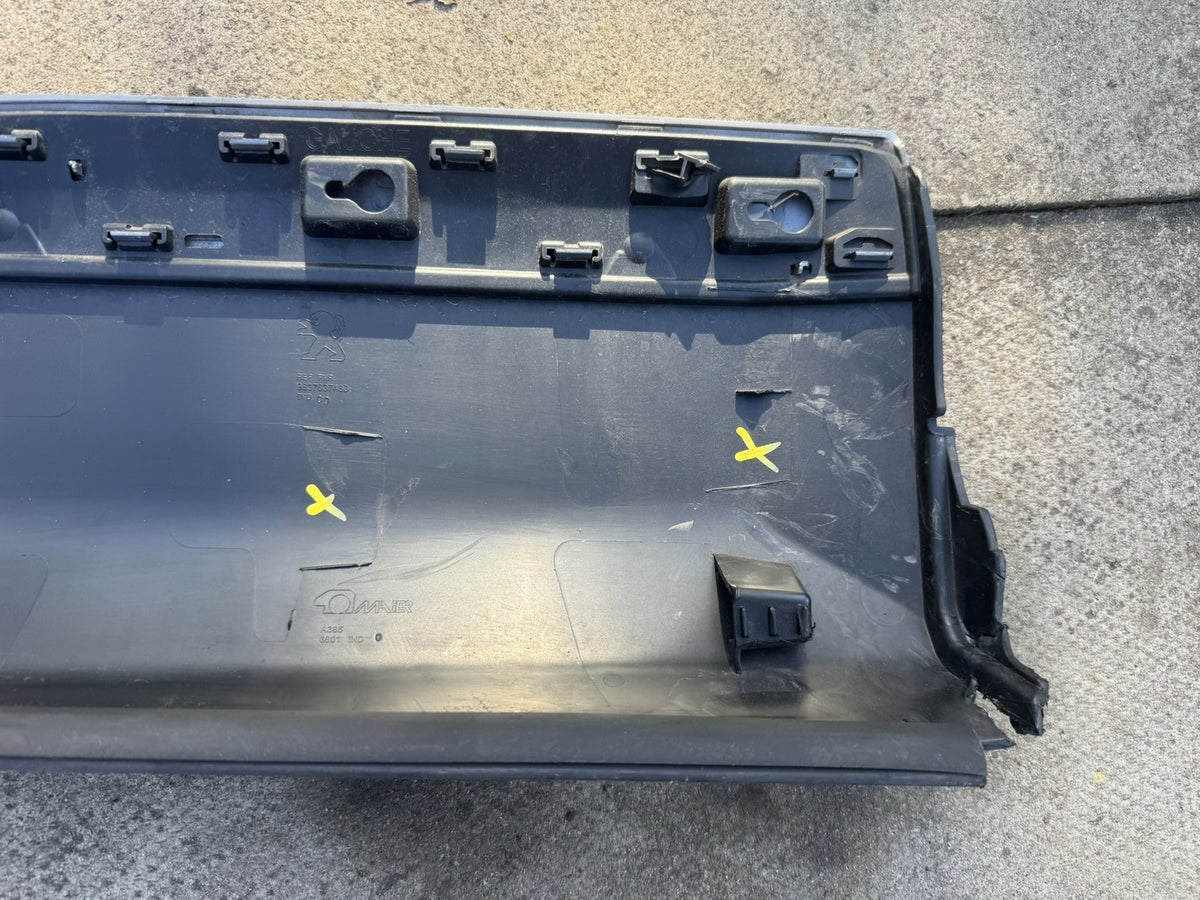 Peugeot 2008 Mk2 Rear Door Lower Moulding Left 9837637480 Spares or Repair