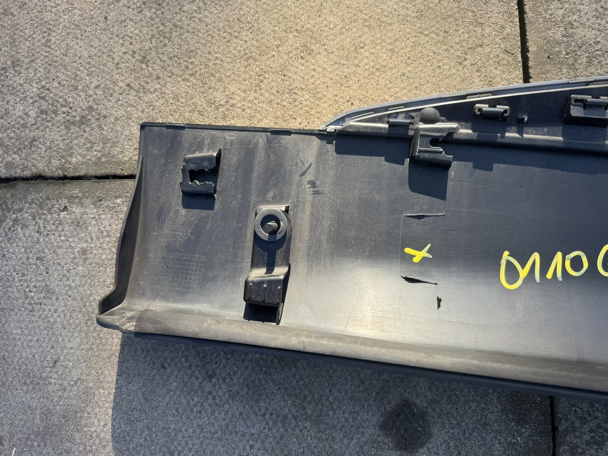 Peugeot 2008 Mk2 Rear Door Lower Moulding Left 9837637480 Spares or Repair
