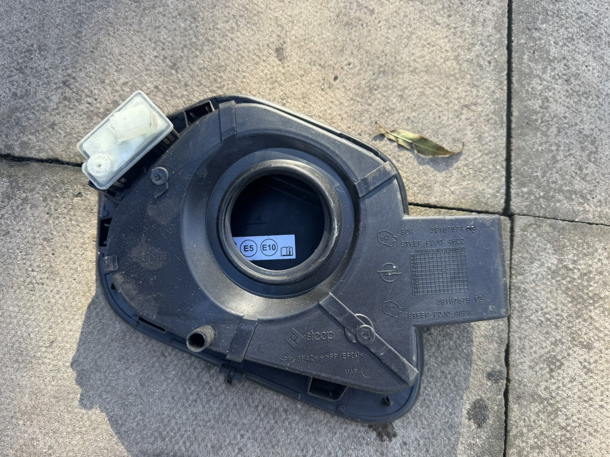 Vauxhall Corsa F Fuel Filler Flap Housing & Actuator 39167574 39167575