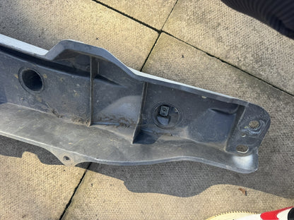 Volvo XC90 Mk2 2016-2024 Front Wing Fender Bumper Bracket Right 31391778