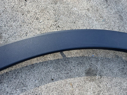 Tesla Model Y Εμπρός Διακοσμητικό Θόλου Τροχού Φρύδι Φτερού Δεξί 1683860-00-A