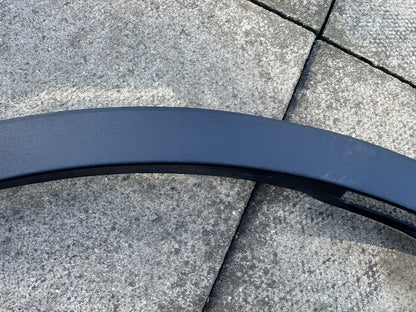 Tesla Model Y Εμπρός Διακοσμητικό Θόλου Τροχού Φρύδι Φτερού Δεξί 1683860-00-A