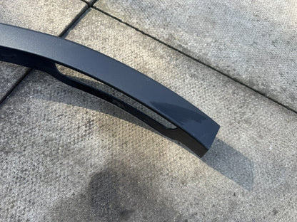 Tesla Model Y Εμπρός Διακοσμητικό Θόλου Τροχού Φρύδι Φτερού Δεξί 1683860-00-A