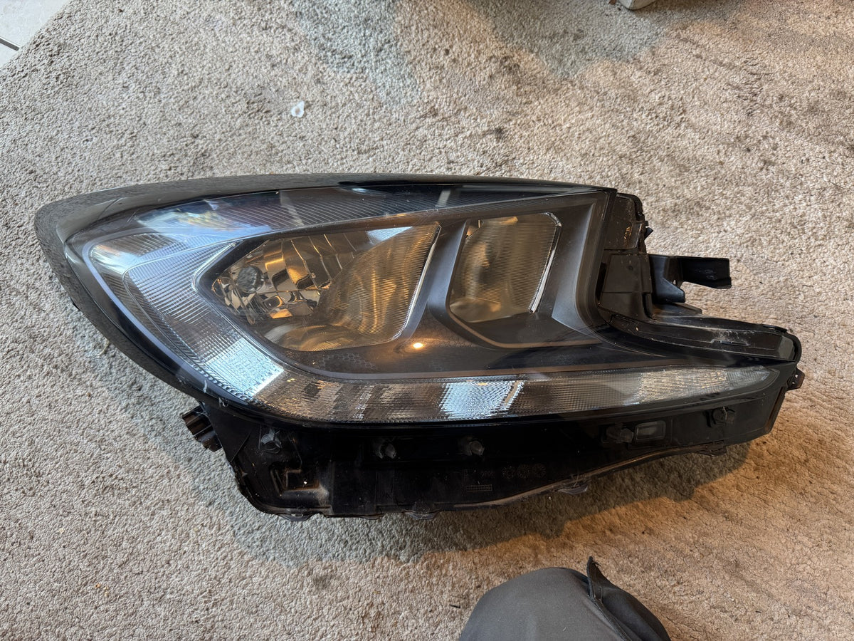 Toyota Aygo X 2022-on Halogen Headlight Right Koito 0H-32 Spares or Repair
