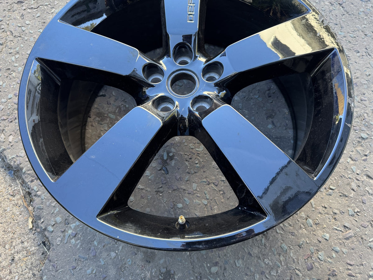 2025 Land Rover Defender L663 22 Style 5098 Black Alloy Wheel L8BM1007AD Kerbed