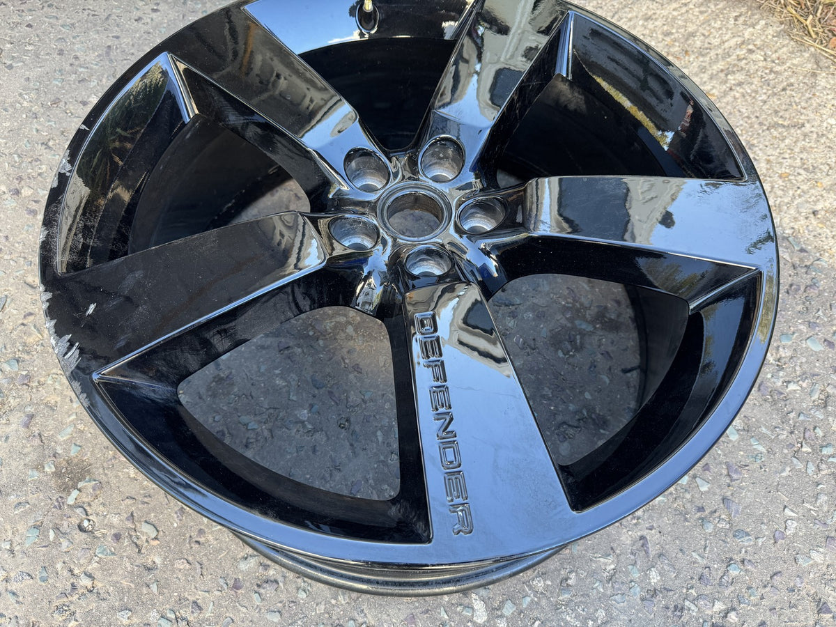 2025 Land Rover Defender L663 22 Style 5098 Black Alloy Wheel L8BM1007AD Kerbed