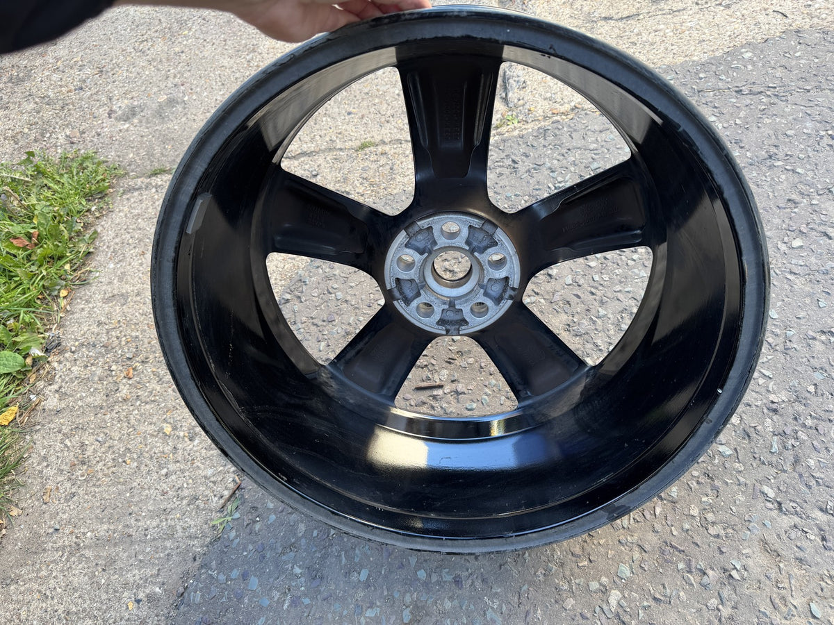 2025 Land Rover Defender L663 22 Style 5098 Black Alloy Wheel L8BM1007AD Kerbed