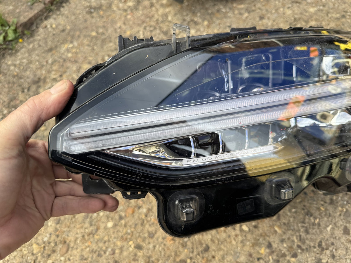 Volvo S90 V90 2020-2025 Links Voll-LED Active Scheinwerfer 32342466 Scheibe gerissen