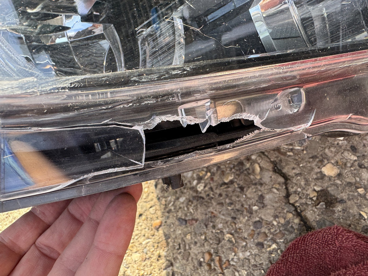 BMW 3 Serie F30 F31 LCI 2015-2019 Rechter LED Koplamp 7492612-01 Gebarsten glas