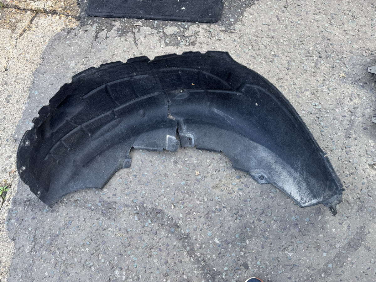2026 Land Rover Defender L663 110 Rear Right Wheel Arch Liner L8B2-279D22-AE