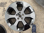 2025 Land Rover Defender L663 20in 6011 Cerchio in lega nero lucido L8B2-1007-FA