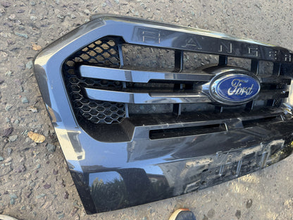 Ford Ranger 2019-2023 Wildtrak Front Grille JB3B-8350-B Scratched Needs Repair