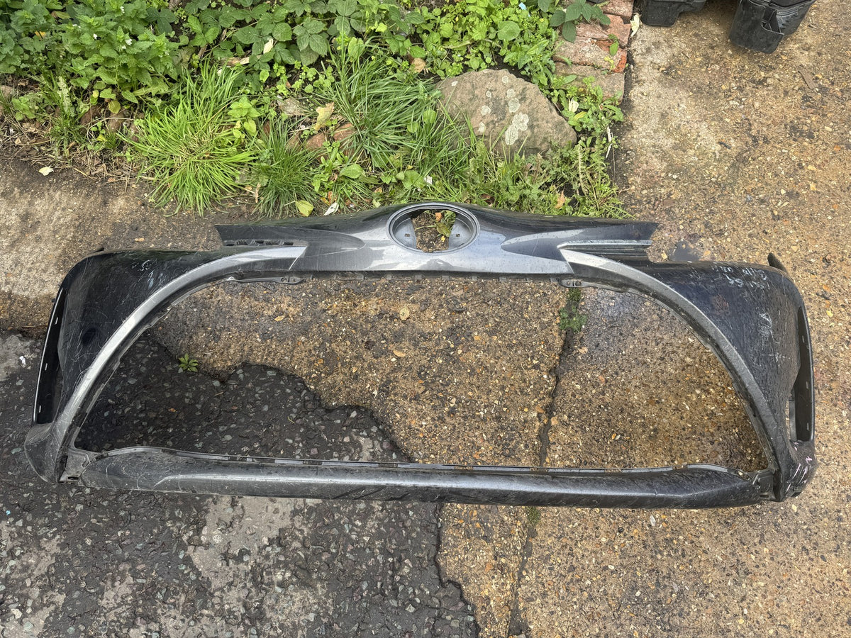 Toyota Yaris Mk3 Facelift 2017-2020 Front Bumper 52119-0DA40 Needs Repair