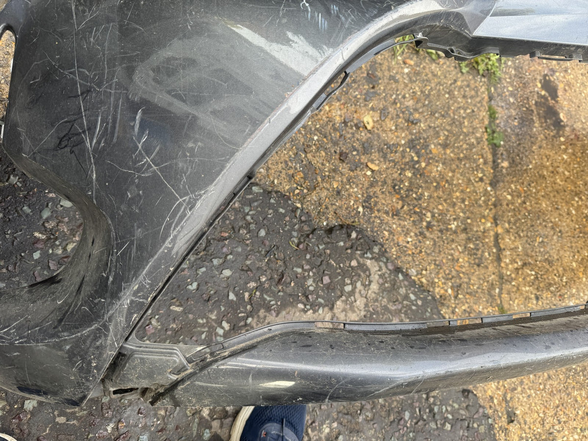 Toyota Yaris Mk3 Facelift 2017-2020 Front Bumper 52119-0DA40 Needs Repair