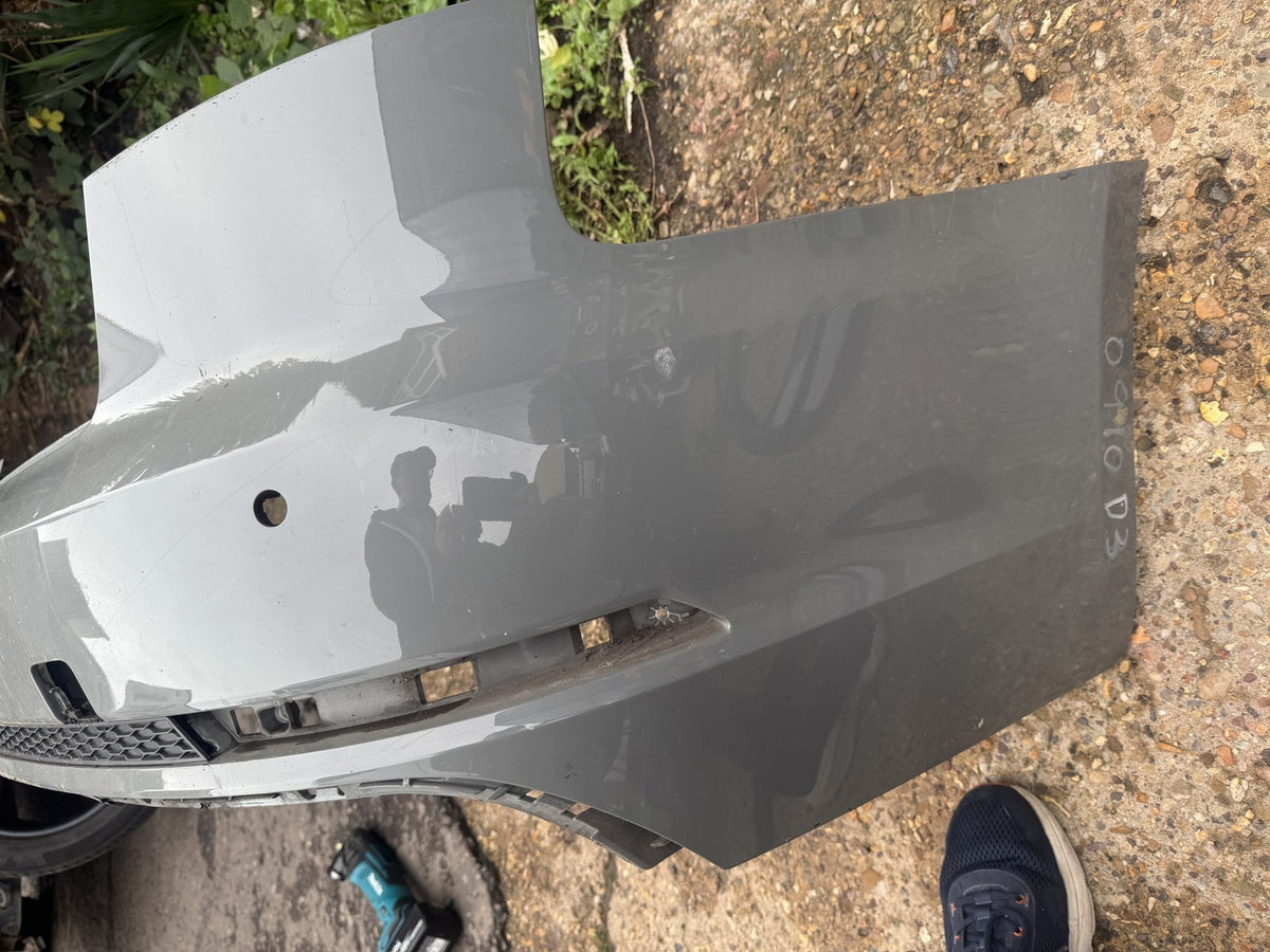 Audi A4 S4 B9 S Line Saloon กันชนหลัง PDC 8W5807511J 2016-2019 มีรอยขีดข่วน