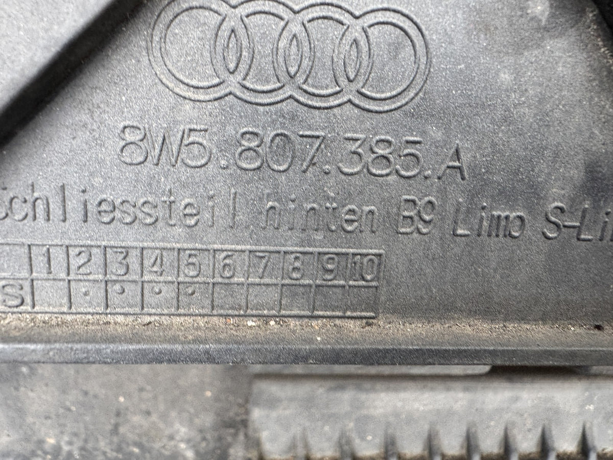 Audi A4 S4 B9 S Line Saloon กันชนหลัง PDC 8W5807511J 2016-2019 มีรอยขีดข่วน