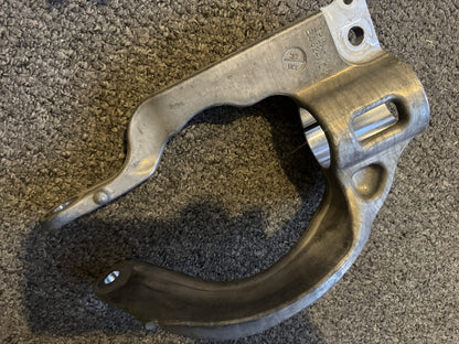 2026 Land Rover Front Strut Yoke Fork Right CPLA-3462-AC LR105282 Discovery L405