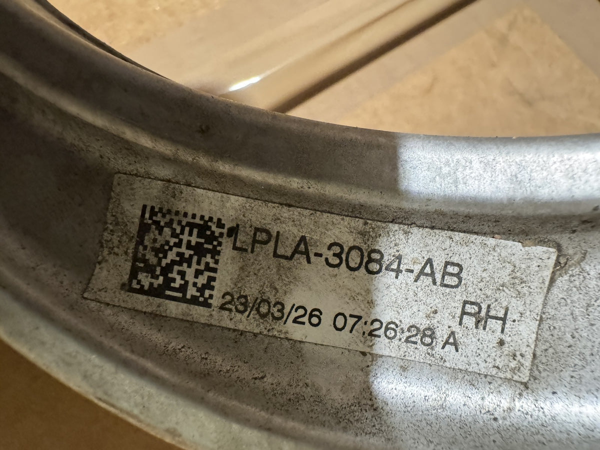 2026 Discovery 5 L462 Front Upper Suspension Arm Right LR181853 LPLA-3084-AB