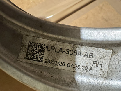 2026 Discovery 5 L462 Front Upper Suspension Arm Right LR181853 LPLA-3084-AB