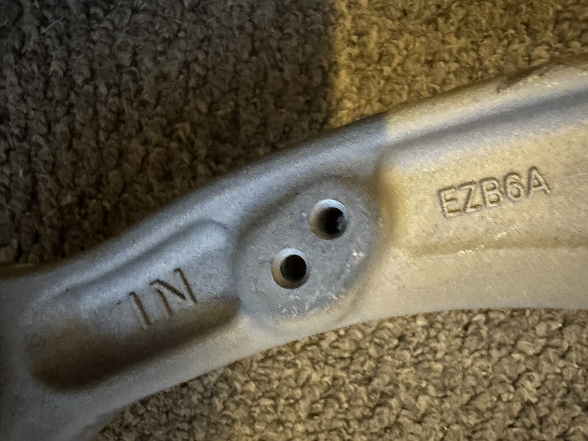 2026 Braccetto Oscillante Sospensione Posteriore Superiore Land Rover LR172512 CPLA-5500-BC Sinistro Destro L462