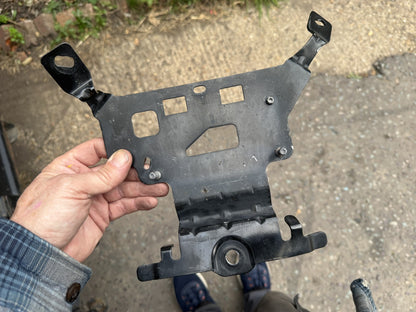 BMW X5 M F95 X6 M F96 Front Radar Sensor Bracket 51118075418 8075418 Bent