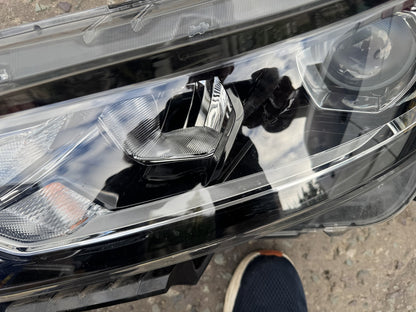 Nissan Qashqai J11 2017-2021 Left Halogen Headlight 100-19010 Broken Lug
