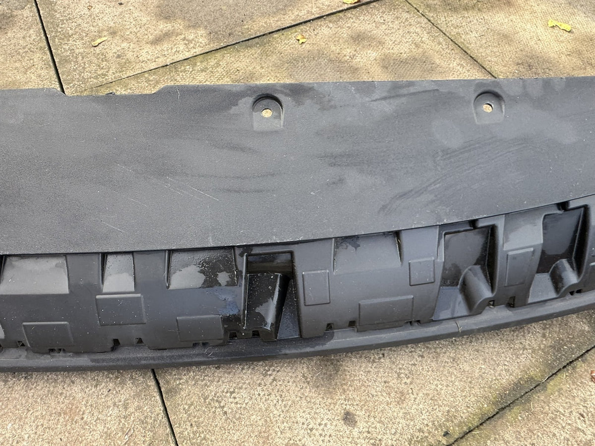 Volvo XC40 C40 2022 On Front Bumper Lower Spoiler Section 32136097 Genuine