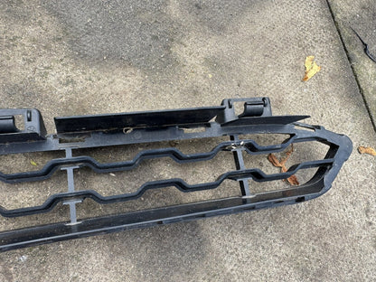 BMW X6 F16 M Sport Front Bumper Upper Centre Grille 51118056520 Genuine