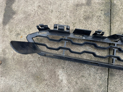 BMW X6 F16 M Sport Front Bumper Upper Centre Grille 51118056520 Genuine