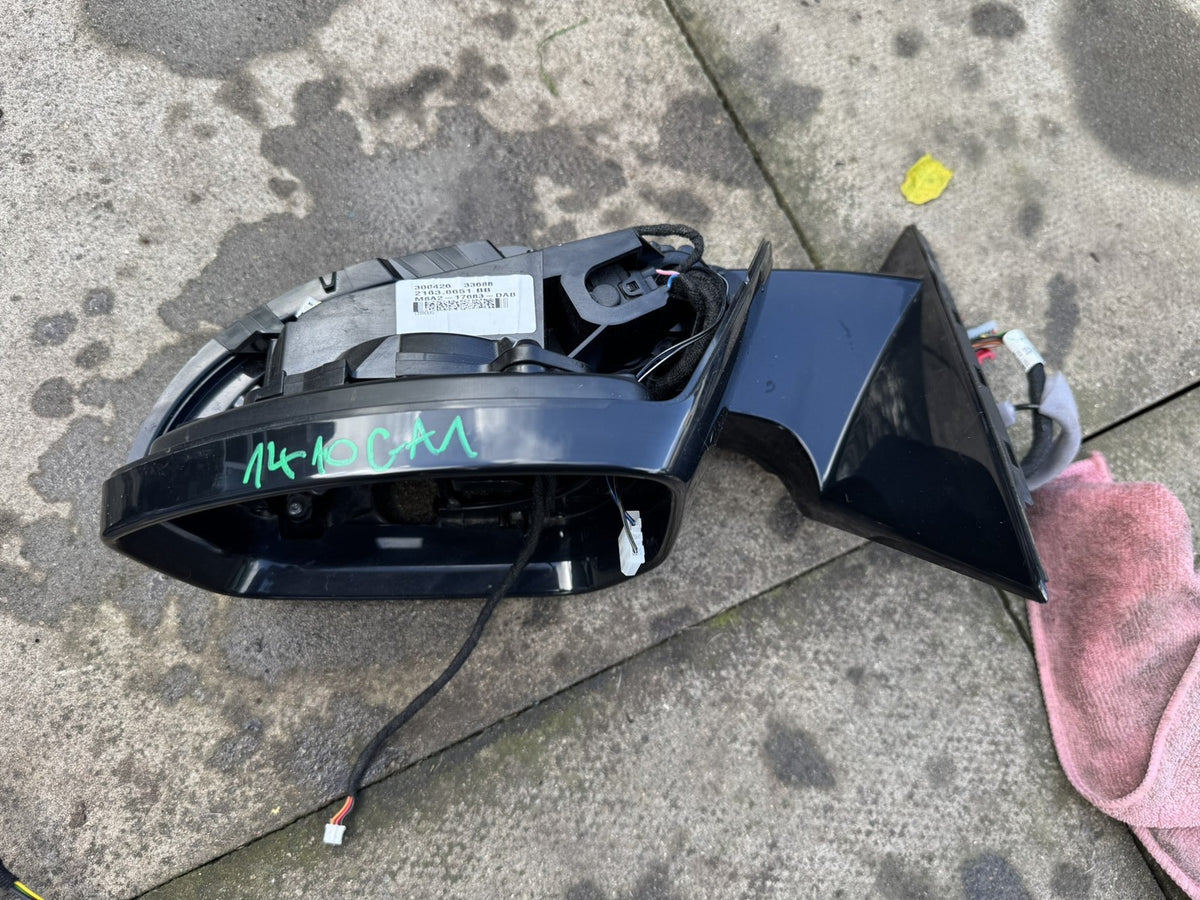 レンジローバー ヴェラール L560 左ドアミラー + カメラ M8A2-17683-DAB 部品取り（Spares）