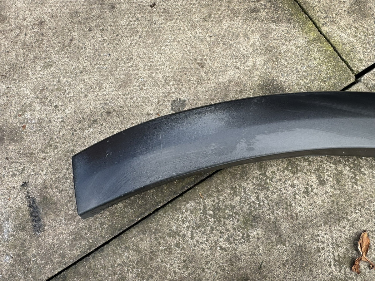 DS 7 Crossback X74 Front Left Wheel Arch Moulding Trim No PDC 9817251377