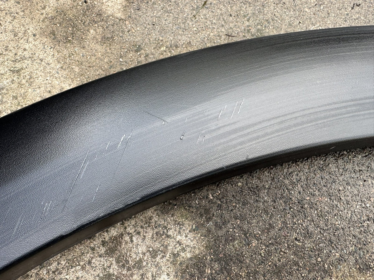 DS 7 Crossback X74 Front Left Wheel Arch Moulding Trim No PDC 9817251377