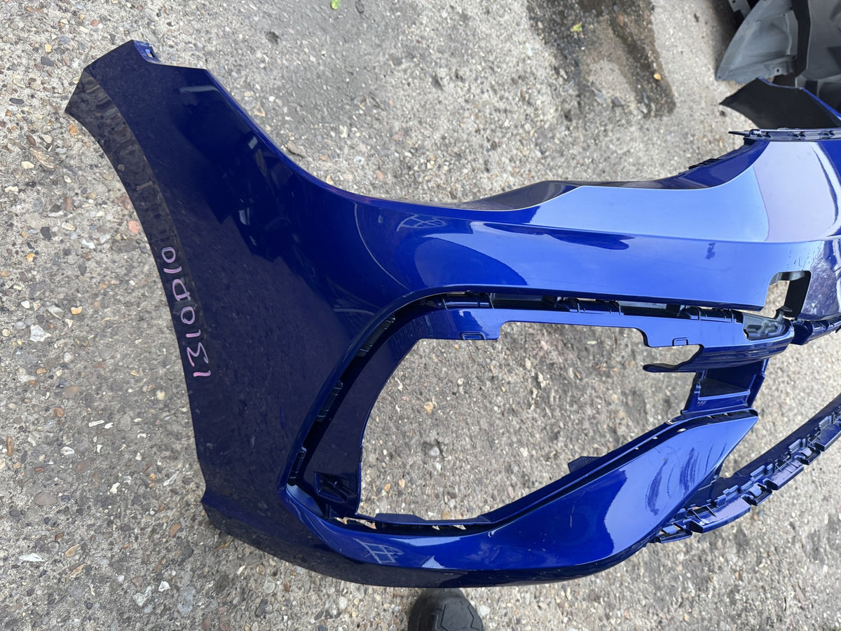 VW Golf R Mk8 2021-2023 Предна Броня Синя 5H0807221E Надраскана Огъната