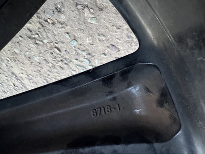 Range Rover Sport L461 23in Wheel Black Style 5135 N9X2-1007-HB Buckled
