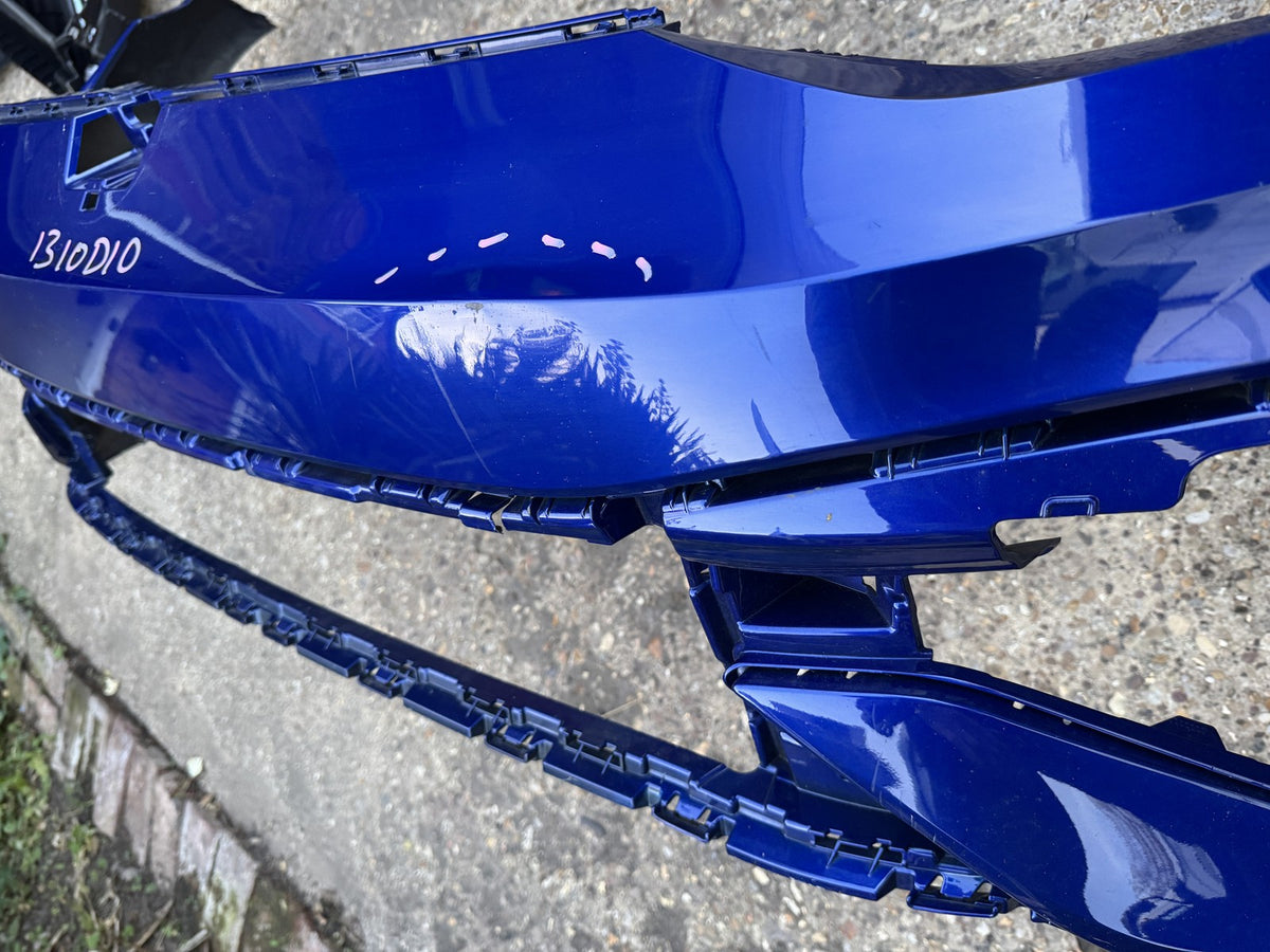 VW Golf R Mk8 2021-2023 Предна Броня Синя 5H0807221E Надраскана Огъната