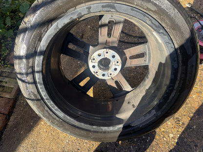 BMW X1 U11 iX1 19 Алуминиева джанта 871M 6898051 8J ET46 Bridgestone 245/45 R19 Гума