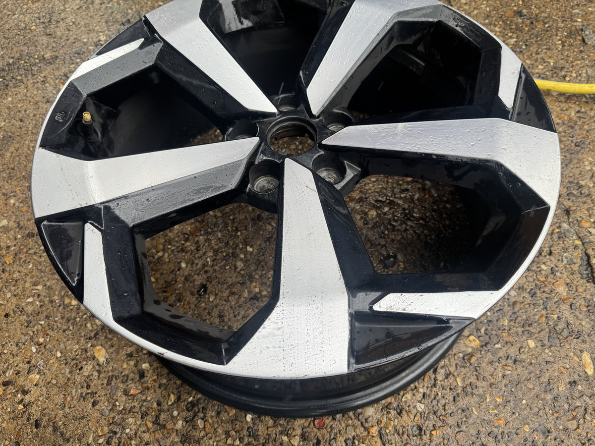 Nissan Juke F16 2019-2026 19 colos alufelni 7.5J ET35 6PA3B Diamond Cut padkás