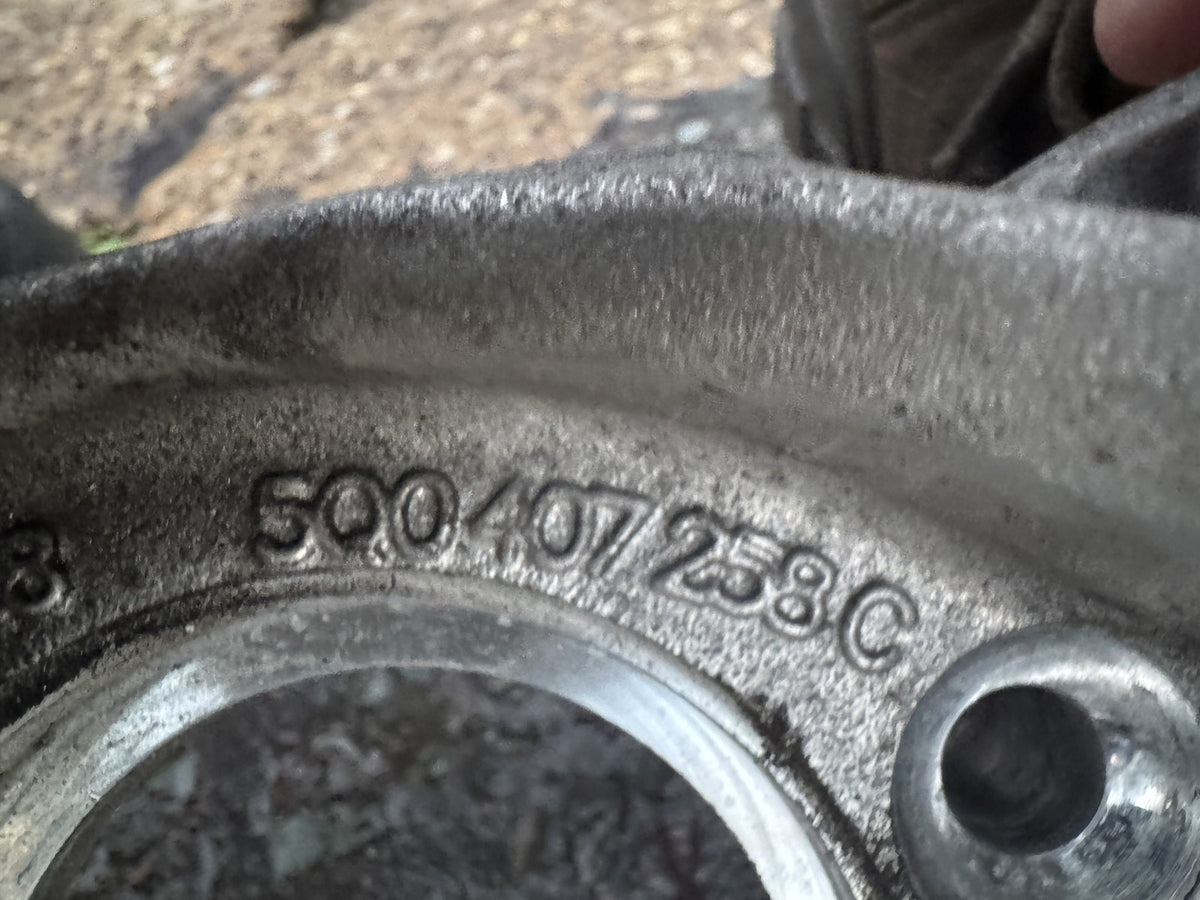 Golf R Mk7 VW Преден Десен Амортисьор Стойка + Шенкел Главина 5Q0413031EC 5Q0407258C