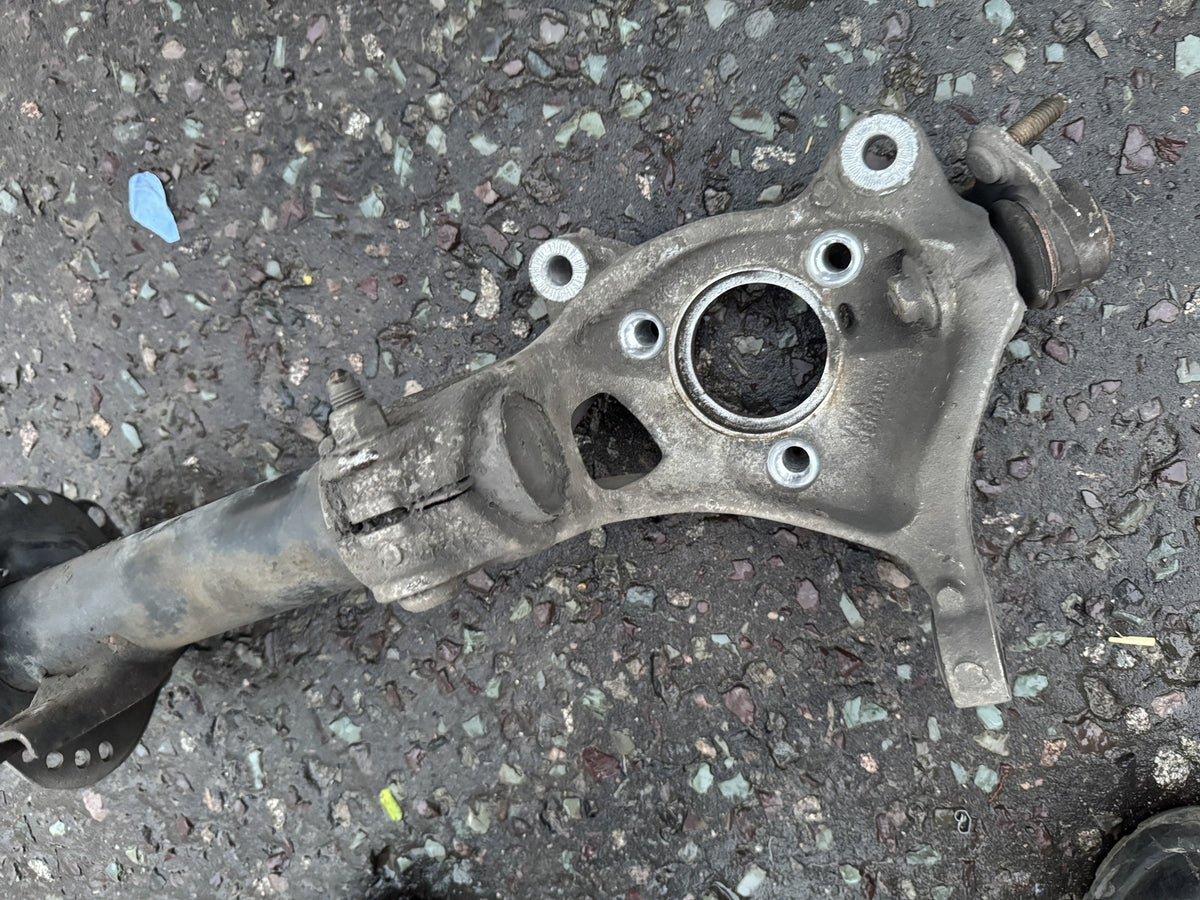 Golf R Mk7 VW Преден Ляв Амортисьор Стойка + Шенкел Главина 5Q0413031EC 5Q0407257A