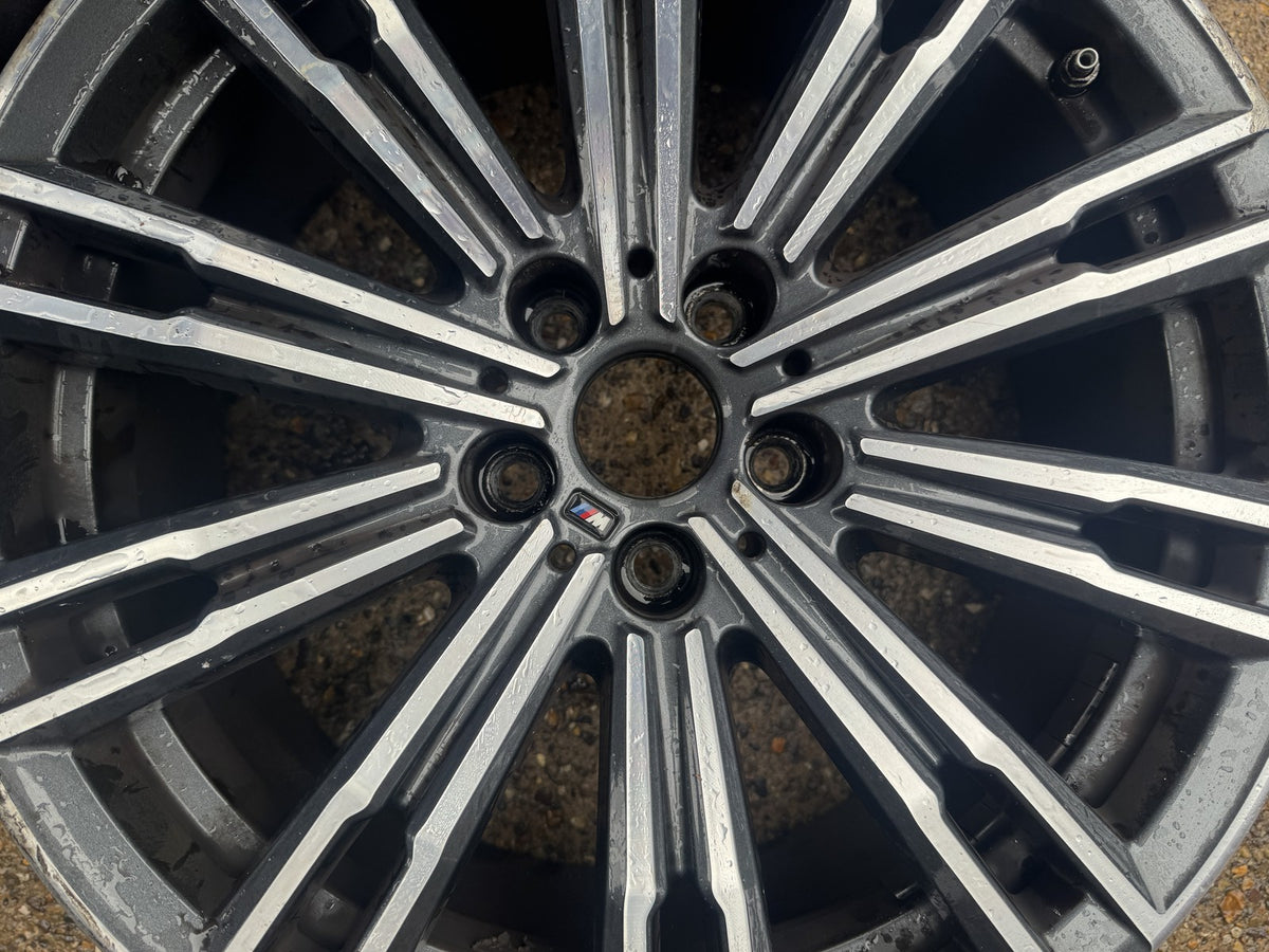 BMW 3 Series G20 G21 Rim Aloi Depan 18 Inci 790M 7.5J ET25 8089890 Kesan Geseran Pembahagi Jalan