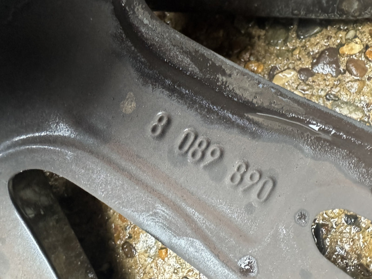 BMW 3 Series G20 G21 Rim Aloi Depan 18 Inci 790M 7.5J ET25 8089890 Kesan Geseran Pembahagi Jalan