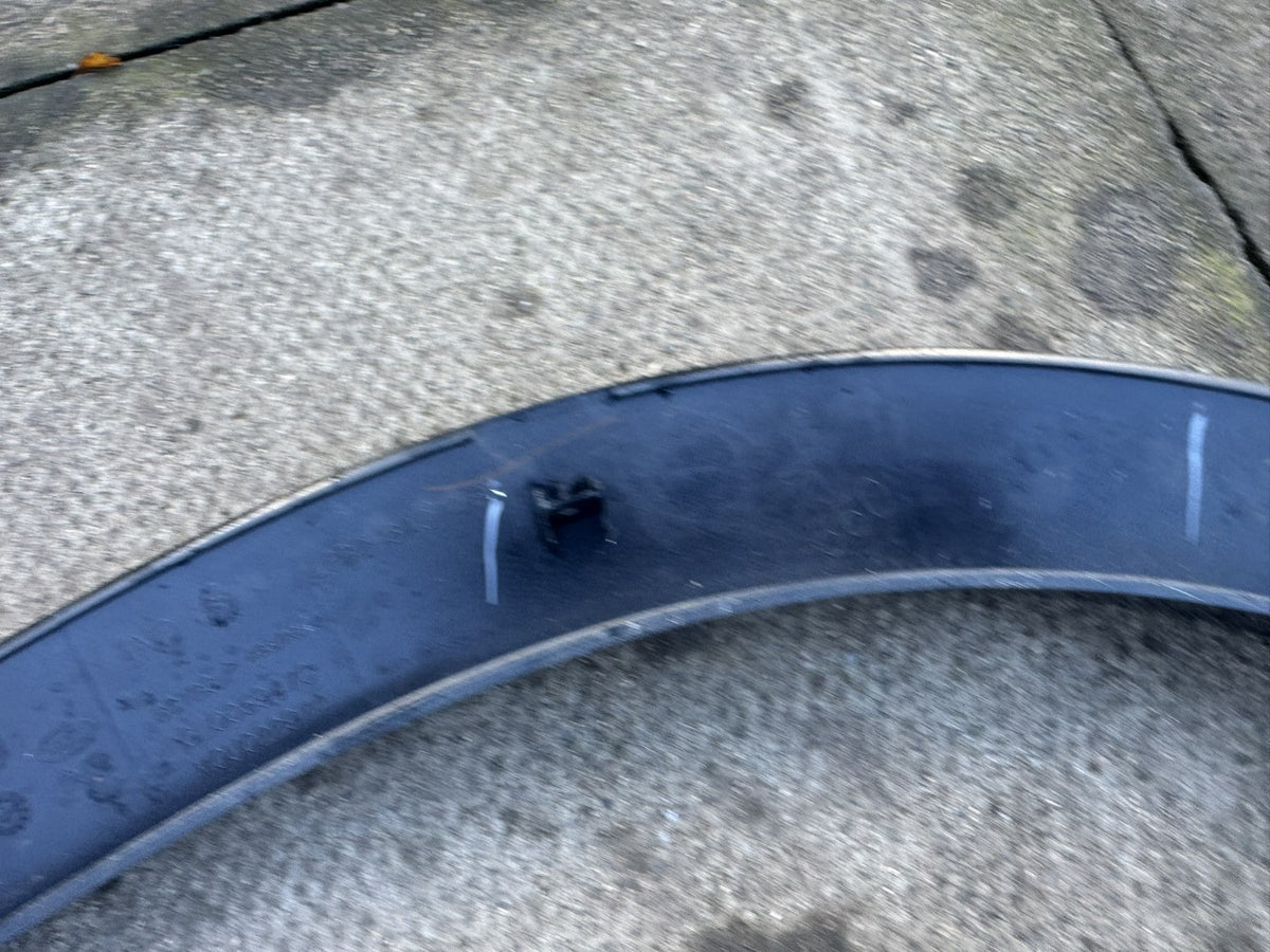 Land Rover Defender L663 Front Right Wheel Arch Trim Black L8B2-16A074-BB