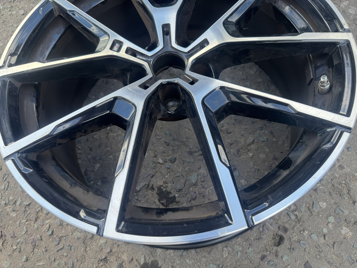 BMW 8 Series G14 G15 G16 20in 728M Rim Aloi Depan 8Jx20 8072023 Bengkok